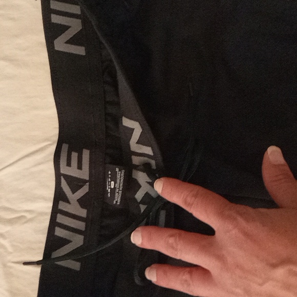 2  Medium size men's Nike shorts - Picture 4 of 7